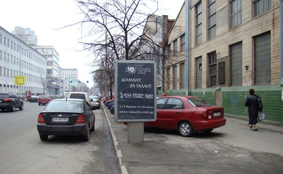 Фото рекламної площини за адресою Вул. Жилянська, 87 ("Ленінська Кузня)