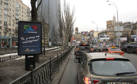 Фото рекламной плоскости по адресу Б-р. Лесі Українки, 2 На Розподільній Смузі