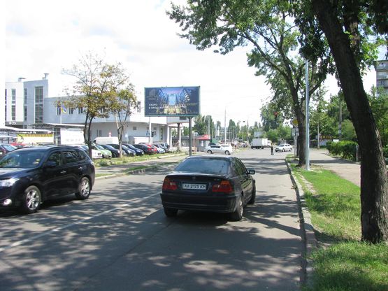 Фото рекламной плоскости по адресу Кибальчича вул., 11