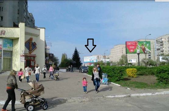 Фото рекламной плоскости по адресу пр.Соборності ,14а (маг.Троянда, РАГС, ТЦ "Гостинець")