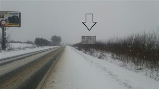 Фото рекламной плоскости по адресу с.Гірка Полонка (при вїзді в місто Луцьк,  траса Львів-Горохів-Луцьк)  0,5 км від Луцька