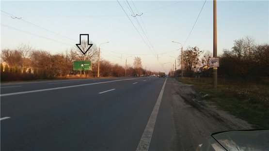 Фото рекламной плоскости по адресу с.Струмівка (при виїзді з міста Луцьк,  траса Луцьк-Рівне, за Рівненським кільцем) 0,5 км від Луцька