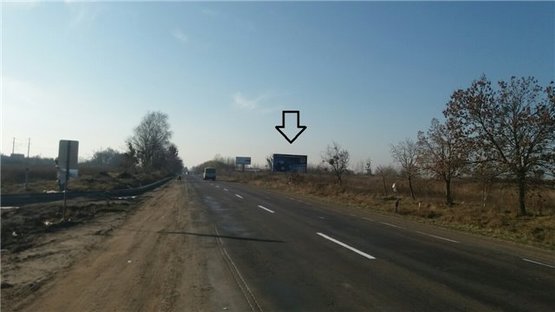 Фото рекламной плоскости по адресу вул.Ківерцівська (при виїзді з міста Луцьк,  траса Луцьк-Ківерці-Маневичі)  1 км від Луцька
