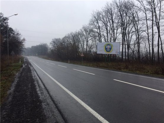 Фото рекламной плоскости по адресу с.Забороль (при вїзді в місто Луцьк,  траса Володимир-Волинський-Луцьк) 1 км від Луцька