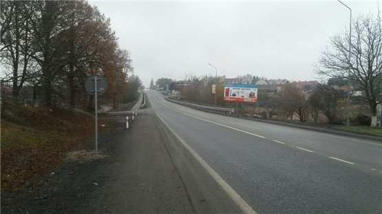 Фото рекламной плоскости по адресу с.Зміїнець (при вїзді в місто Луцьк,  траса Ковель-Луцьк, вїзд на вул.Ковельську) 2,5 км від Луцька