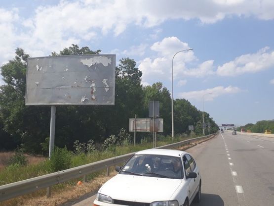 Фото рекламної площини за адресою Одесса - Киев 452+850 Б