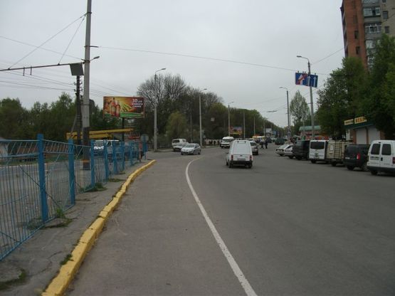 Фото рекламної площини за адресою Львівське шосе (будинок №8). неподалік: ринки (більше 60Га торгових площ) (від центру, ринки)