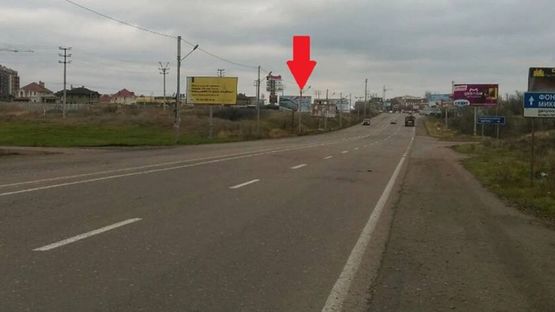 Фото рекламної площини за адресою Южная дорога - спуск Западный  - ТРЦ Ривьера, Ашан