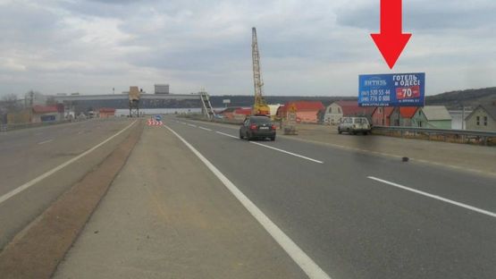 Фото рекламної площини за адресою Киевское шоссе - Хаджибеевский лиман