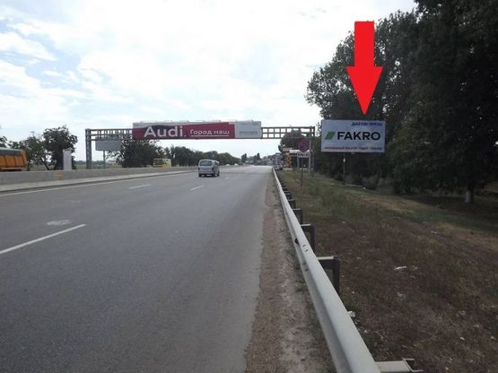 Фото рекламной плоскости по адресу Киевское шоссе, 8к1 - Новая линия, склады