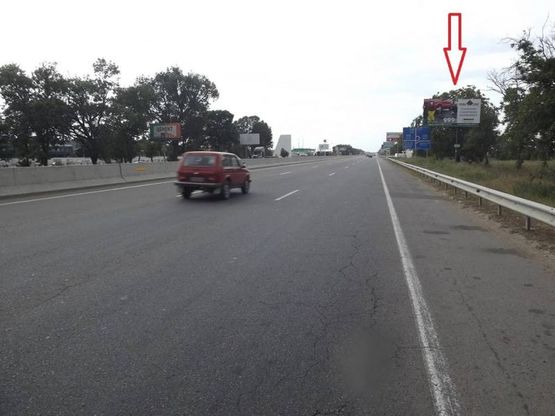 Фото рекламной плоскости по адресу Киевское шоссе, 26 (Новая линия) - перед Клеверным мостом - часовня Николая Чудотворца