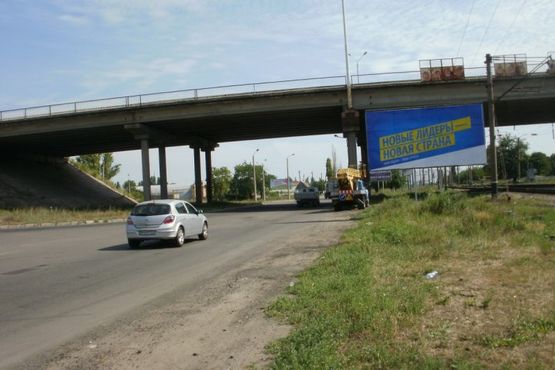 Фото рекламной плоскости по адресу Овидиопольский путепровод / ГМ "Метро" №2