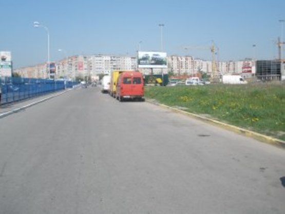 Фото рекламной плоскости по адресу Івасюка, 17 (виїзд з Епіцентру, Арсен)