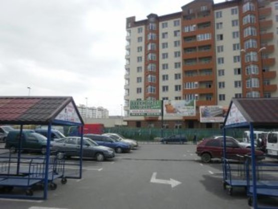 Фото рекламной плоскости по адресу Івасюка виїзд з Епіцентру №2 лівий   Арсен