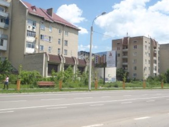 Фото рекламной плоскости по адресу Мазепи-Гурика правий №2   центр    ТЦ Флагман