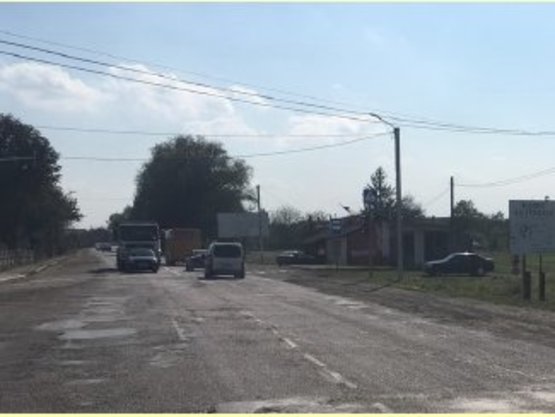 Фото рекламной плоскости по адресу Черніїв траса Івано-Франківськ-Буковель №6