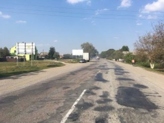 Фото рекламной плоскости по адресу Черніїв траса Івано-Франківськ-Буковель №8