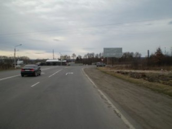 Фото рекламної площини за адресою Крихівецька-Драгомирчани №1 правий