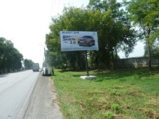 Фото рекламной плоскости по адресу Галицька навпроти (цементно-шиферний завод) №2