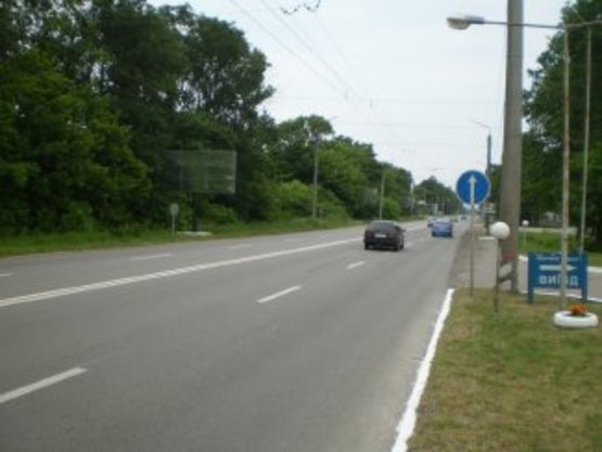 Фото рекламной плоскости по адресу Галицька навпроти (цементно-шиферний завод) №5