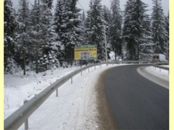 Фото рекламної площини за адресою перед ГК Буковель (правий)