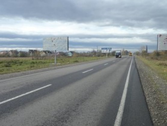 Фото рекламной плоскости по адресу Калуш с.Пійло №4 (траса Стрий-Івано-Франківськ)