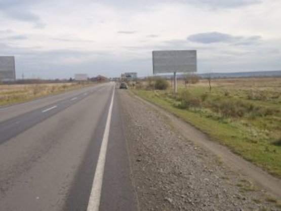 Фото рекламної площини за адресою Калуш с.Пійло №6 (траса Стрий-Івано-Франківськ)