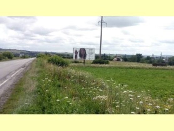 Фото рекламної площини за адресою траса Івано-Франківськ-Чернівці  напроти АЗС Авіас