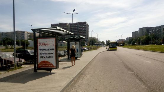 Фото рекламної площини за адресою вул. Кульпарківська, 226а (зупинка ТЦ "Вікторія Гарденс")