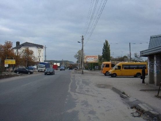 Фото рекламної площини за адресою Колгоспна зупинка, В.Володимирська,70