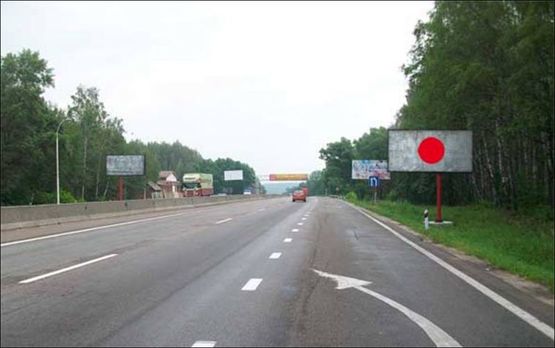 Фото рекламной плоскости по адресу М-05, 21+400 право