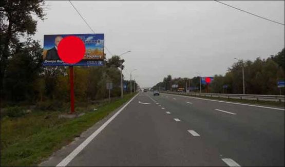 Фото рекламной плоскости по адресу М-06, 35+600 лево       (вышечный борд)