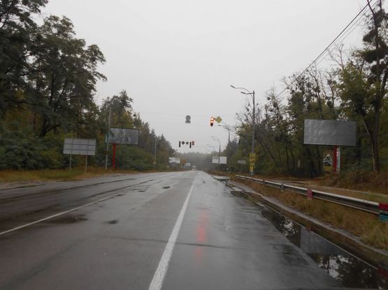 Фото рекламної площини за адресою Траса "Київ-Іванків-Овруч", Р-02 км 19+ 250 лево,на світлофорі, перед поворотом на SANDORA, HENKEL-Україна, виїзд з Вишгорода до пл. Шевченко