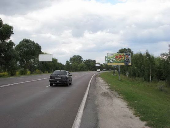 Фото рекламной плоскости по адресу А/д Киев-Полтава-Харьков 03; км 43+950 м, слева / в Киев; 1,5 км до въезда в Борисполь со стороны Полтавы
