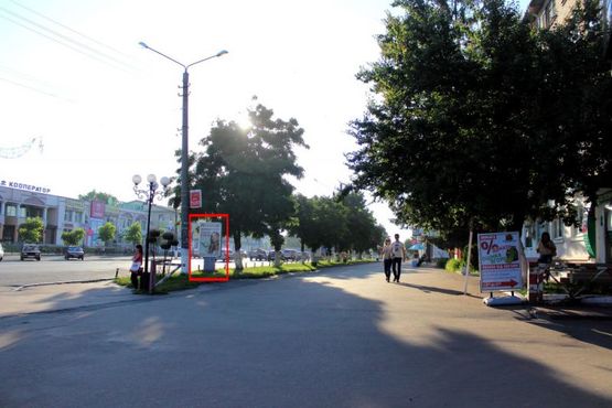 Фото рекламної площини за адресою вул. Київський Шлях, 77, навпроти салону "Краса"