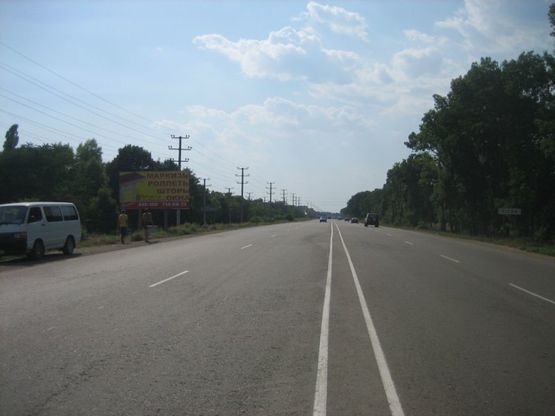 Фото рекламной плоскости по адресу Одесса-Южный(Лески), 16+800 Б(справа)