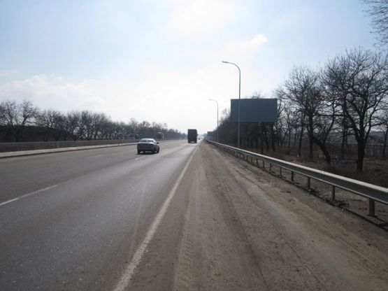 Фото рекламної площини за адресою Трасса « Киев-Одесса», 453+00  A (справа)