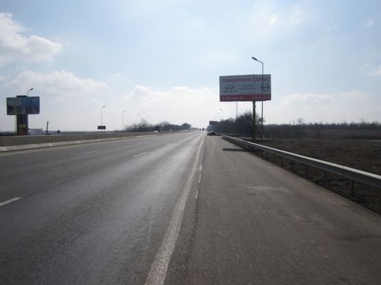 Фото рекламної площини за адресою Трасса « Киев-Одесса», 454+00  А (справа)