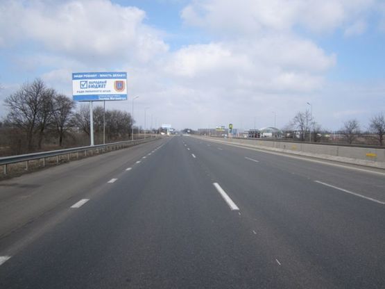 Фото рекламної площини за адресою Трасса « Киев-Одесса», 454+350Б (справа)
