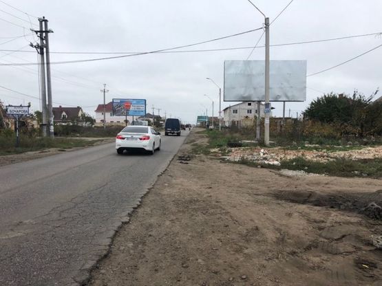 Фото рекламної площини за адресою Ривьера 1/3 А в стор. трц Ривьера