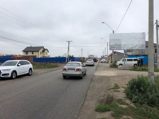 Фото рекламної площини за адресою Ривьера 1/4 А в стор ТРЦ Ривьера