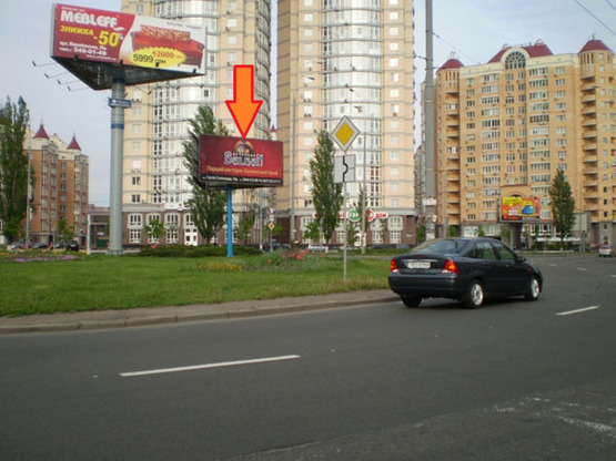 Фото рекламной плоскости по адресу просп. Героев Сталинграда/ ул. Мате Залке(клумба) с М.Залке на Г.Сталинграда