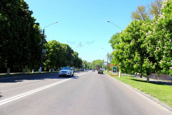 Фото рекламной плоскости по адресу вул. Київський Шлях, 63 біля центрального парку