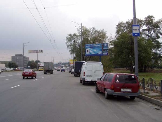 Фото рекламной плоскости по адресу ул. Братиславская напротив, 19 "АТЛ" (А) "Троещинский рынок"