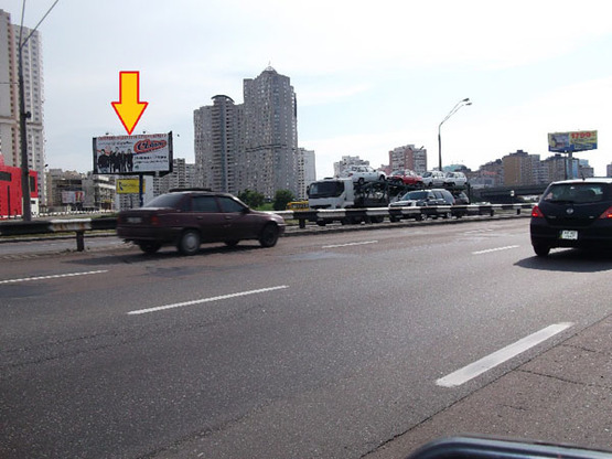 Фото рекламної площини за адресою просп. Бажана/ Метро "Позняки" (В) в центр