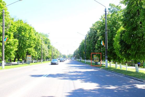 Фото рекламной плоскости по адресу вул. Київський Шлях, 44, навпроти центрального парку