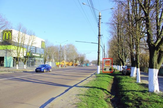 Фото рекламной плоскости по адресу вул. Київський Шлях, 58,  навпроти центрального парку