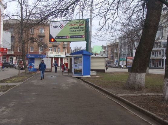 Фото рекламной плоскости по адресу Соборності вул. (Жовтнева),46 (Петрович)