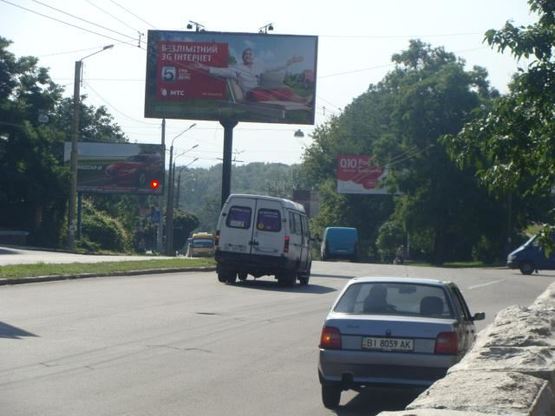 Фото рекламної площини за адресою Небесної Сотні вул. (Леніна),21