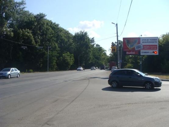 Фото рекламної площини за адресою К.Шосе вул., 70 (в’їзд до Эпицентру)